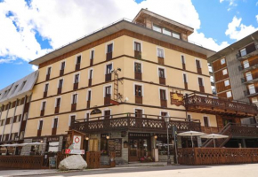 Art Hotel Grivola Breuil-Cervinia
